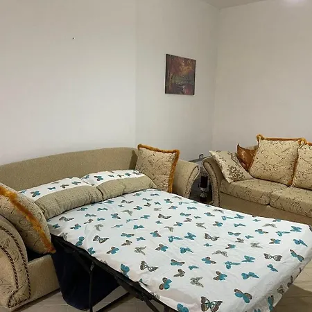 Art Apartment *